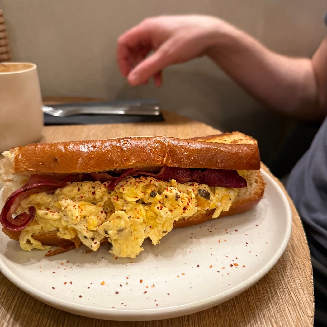 Moka Brunch & Coffee - Champs Elysées 4